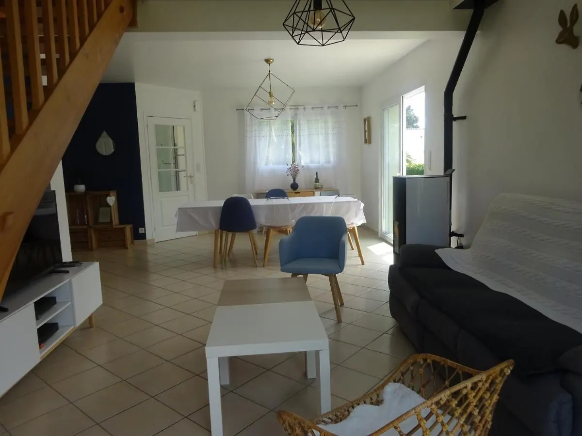 Holiday home Maison A 7Mn Ses Plages Binic Tregomeur